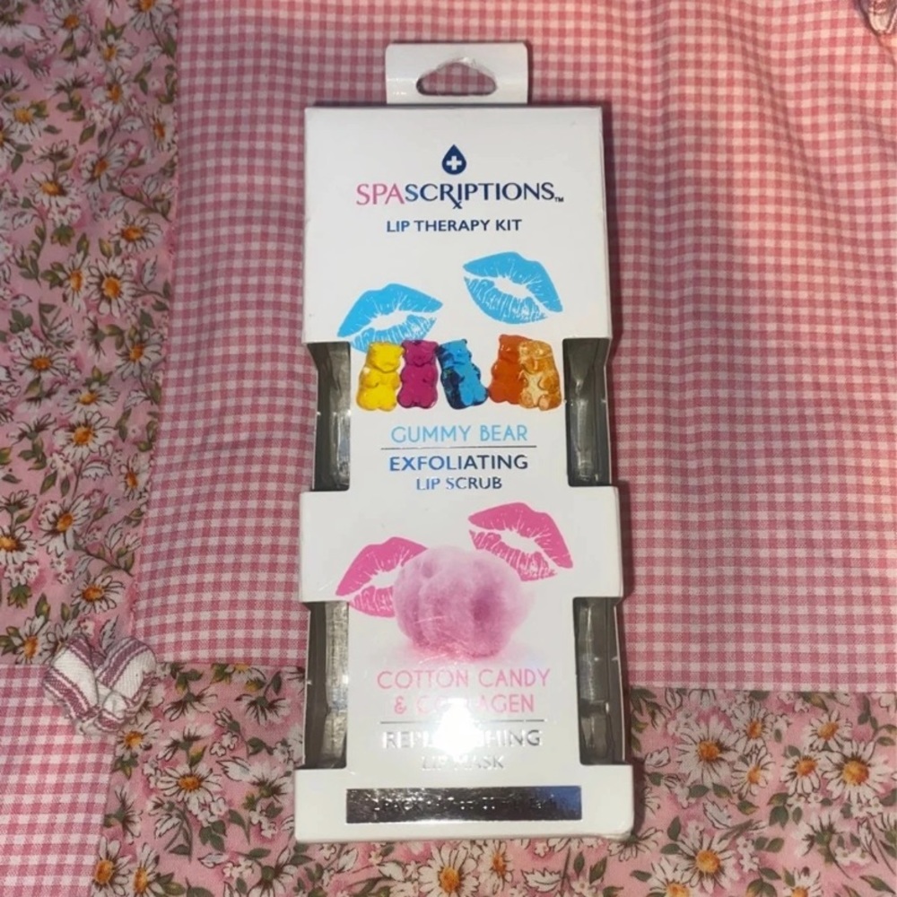 NWOT🆕Gummy Bear Exfoliating Lip Scrub